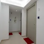 Domo Archea, Al Centro Di 3*