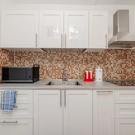 Domo Archea, Al Centro Di ゲストハウス オルビア