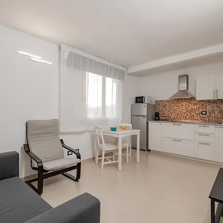 ゲストハウス Domo Archea, Al Centro Di 3*