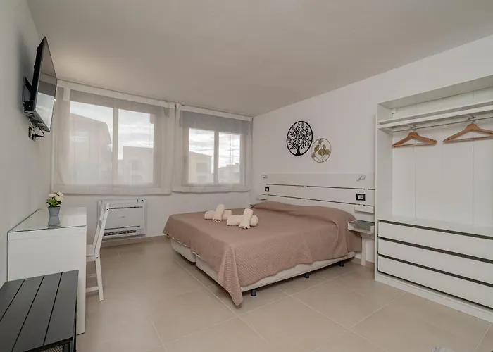 Domo Archea, Al Centro Di オルビア