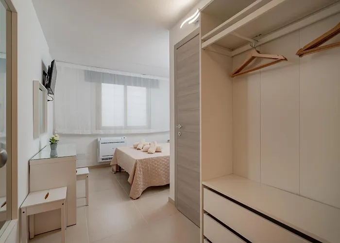 Domo Archea, Al Centro Di ゲストハウス オルビア